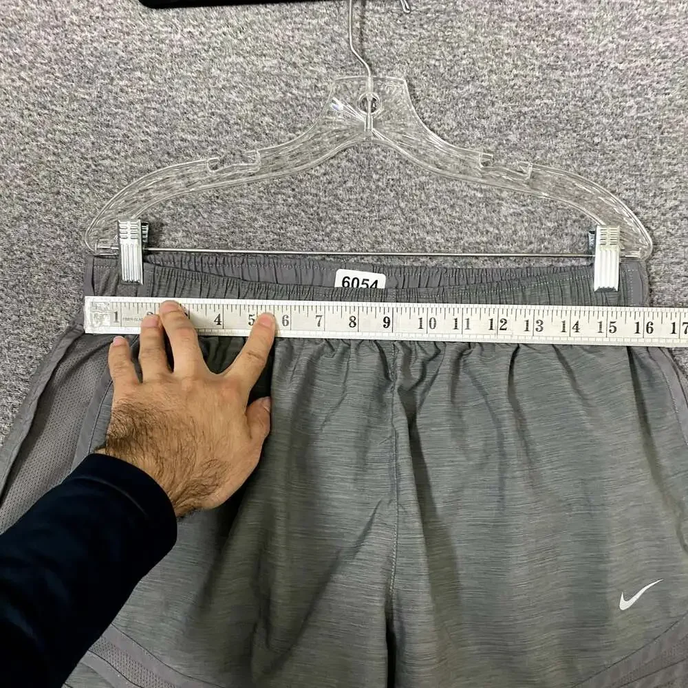 Nike Women’s Size XL Gray Lined Polyester Activewear Skorts